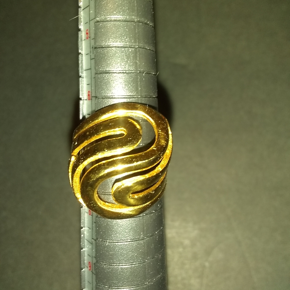 Ring - Picture 1 of 1